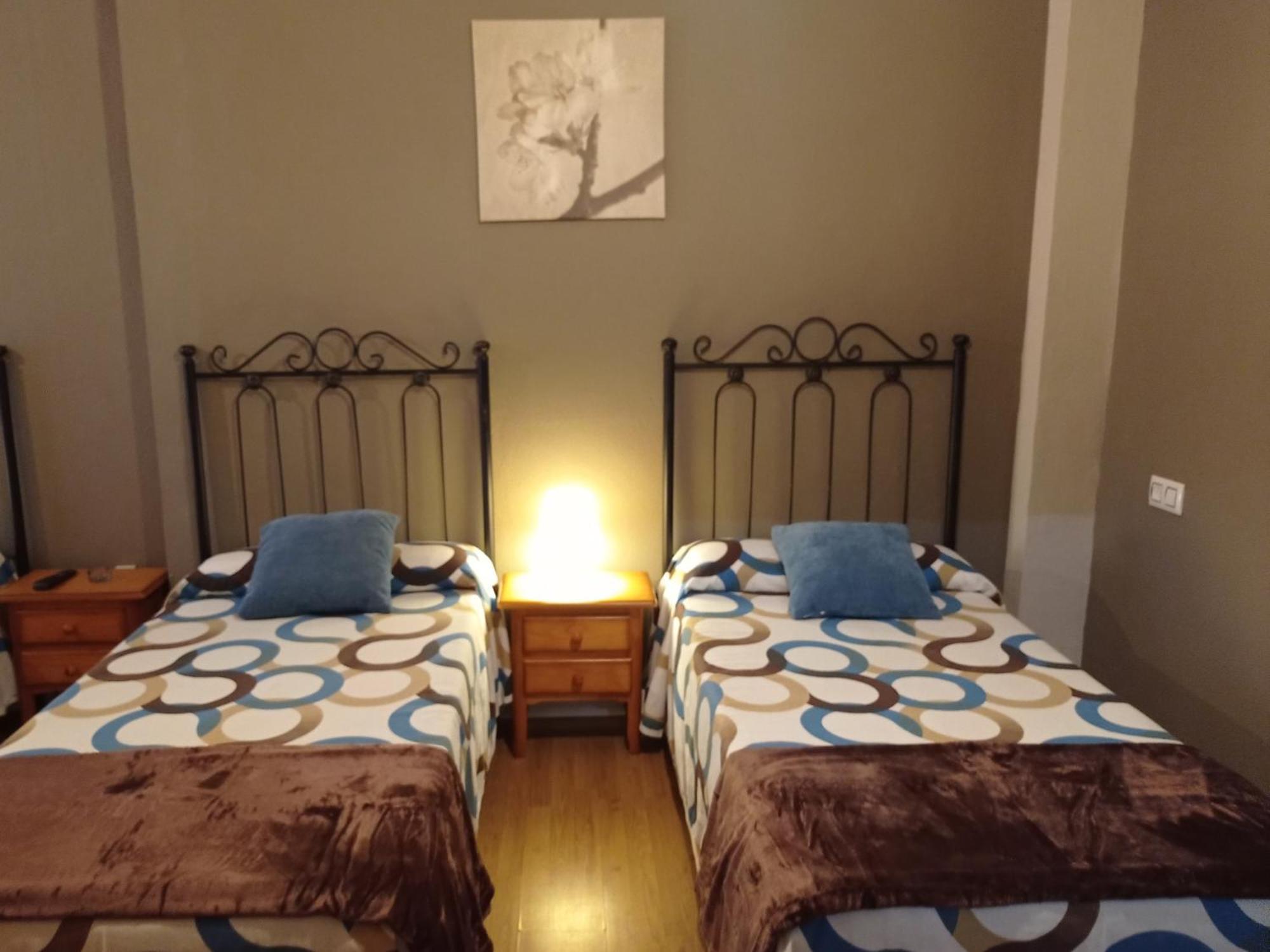 Hospedaje Don Pelayo Gijón Zimmer foto
