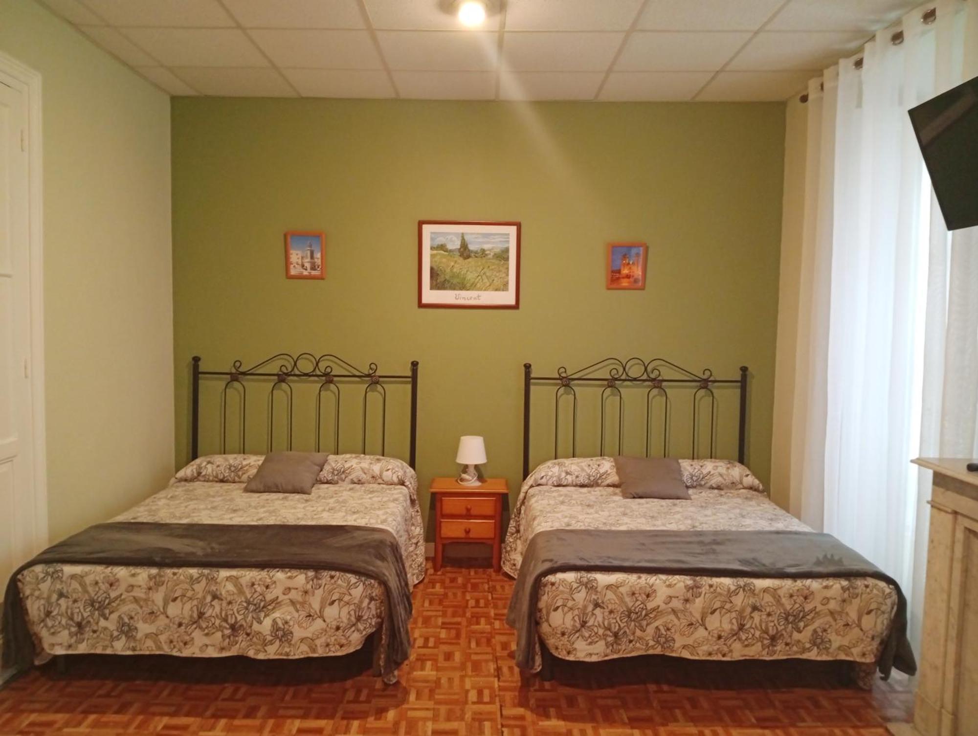Hospedaje Don Pelayo Gijón Zimmer foto